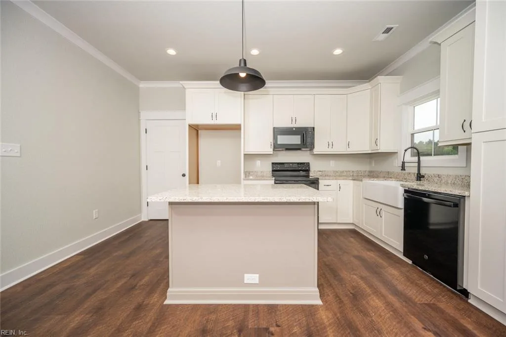 350 Sharber LN, ELIZABETHCITY NC 27909 - Photo 4