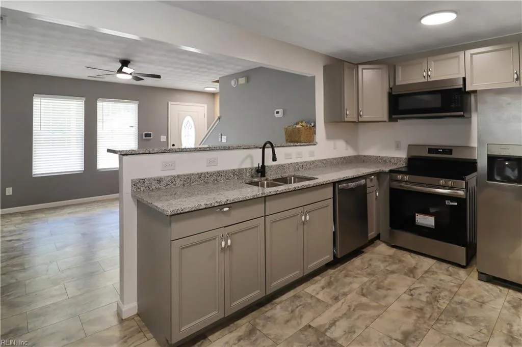 2109 Pearl ST, PORTSMOUTH VA 23704 - Photo 4