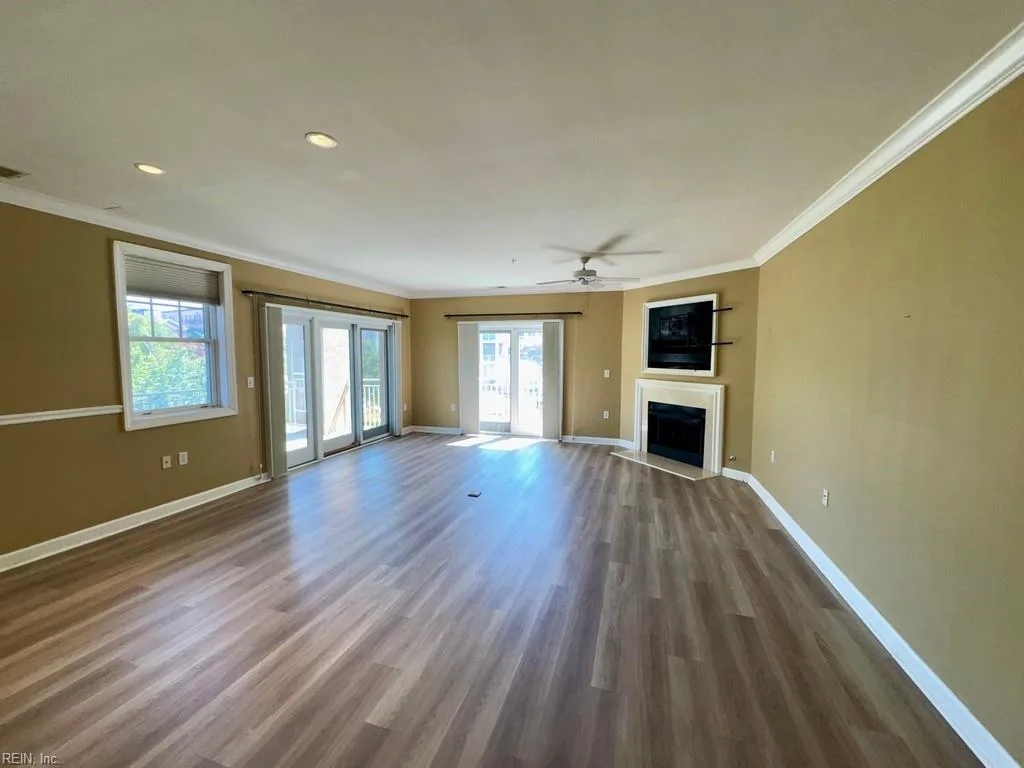 301 Brooke AVE #105, NORFOLK VA 23510 - Photo 3