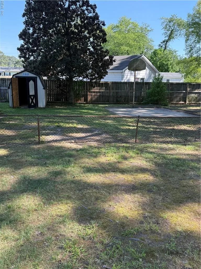 1004 76th ST, NEWPORTNEWS VA 23605 - Photo 3