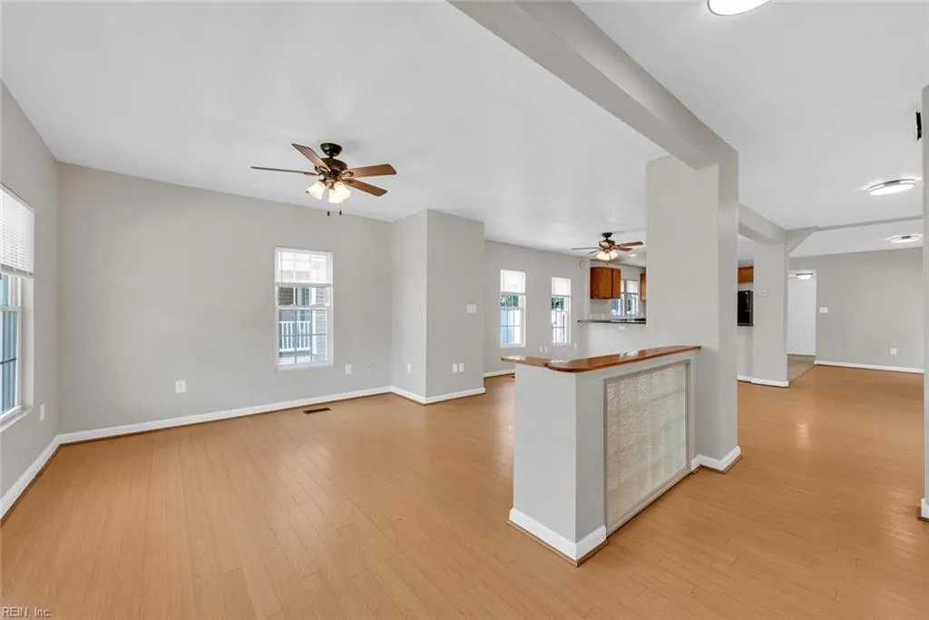 1009 Elkin ST, NORFOLK VA 23523 - Photo 4