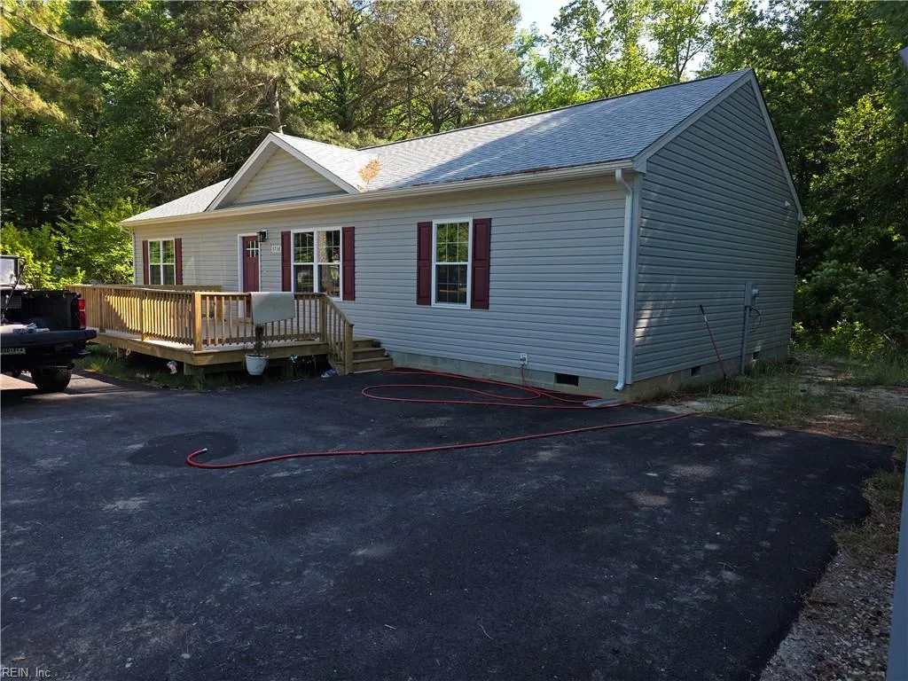 5738 Hickory Fork RD, GLOUCESTER VA 23061