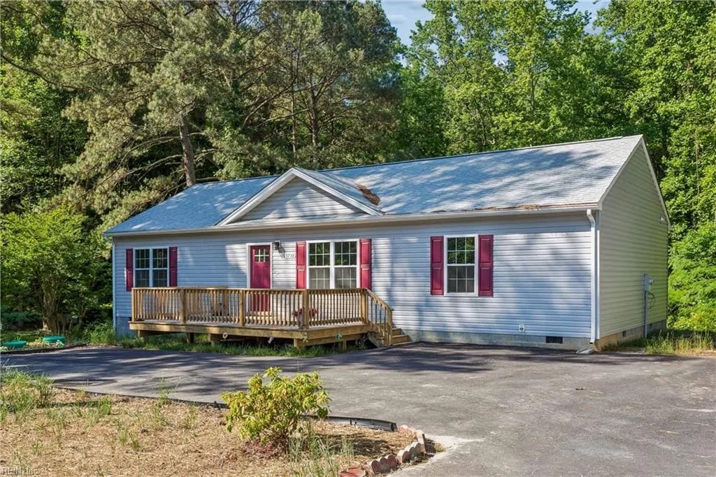 5738 Hickory Fork RD, GLOUCESTER VA 23061 - Photo 4