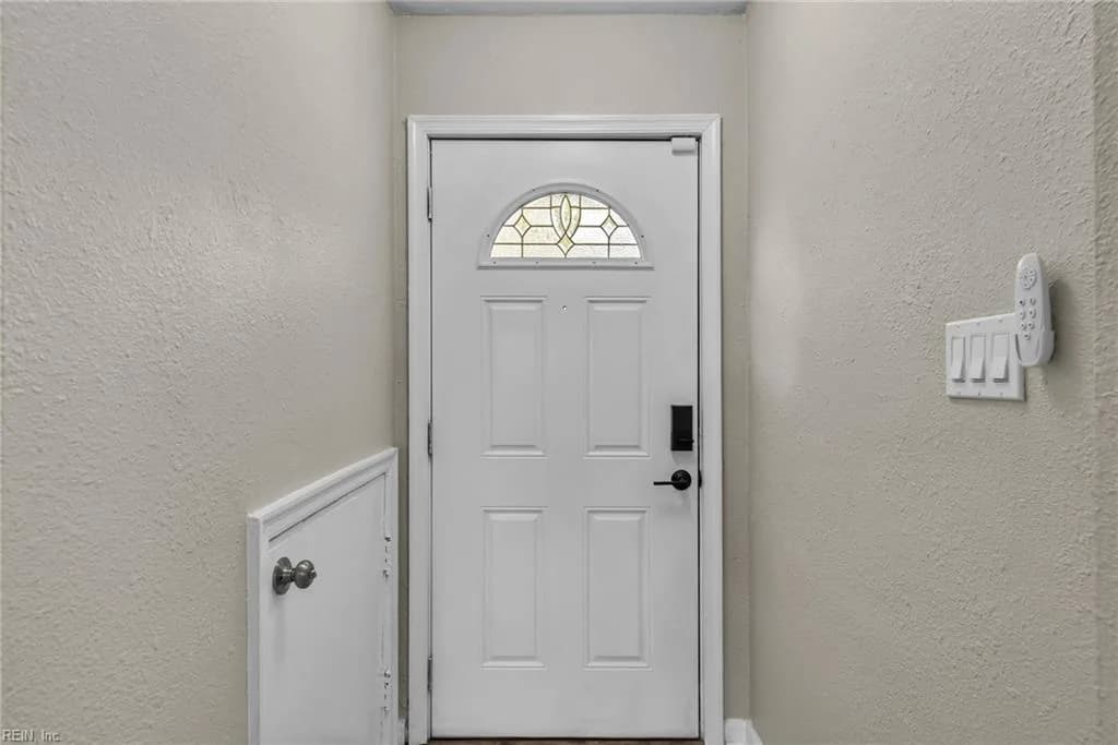 131 Forsythe ST, NORFOLK VA 23505 - Photo 3