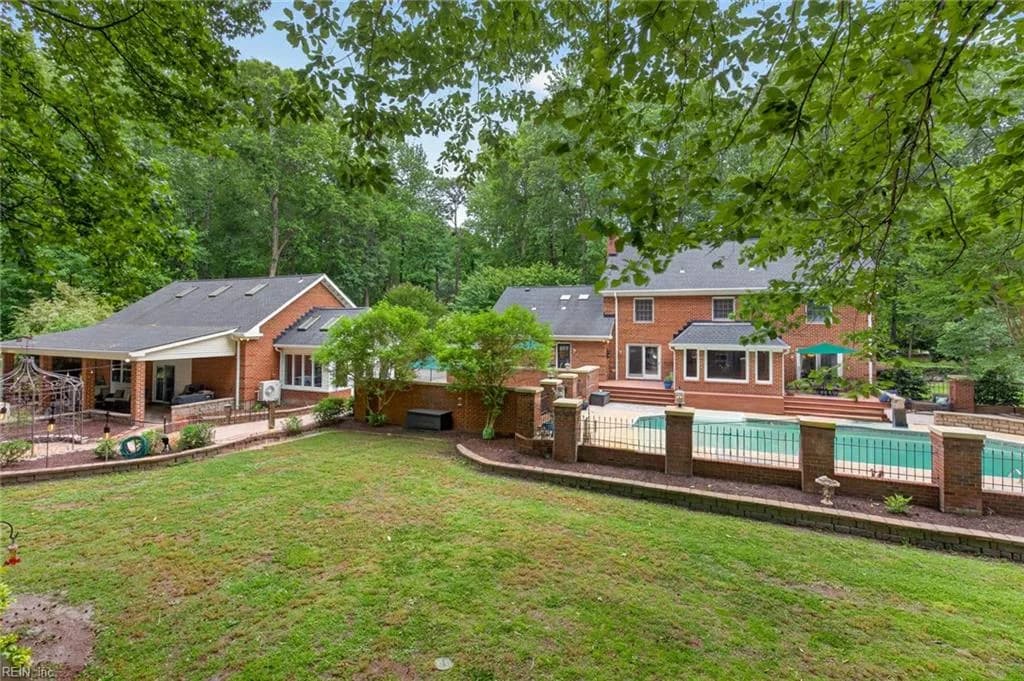 516 Peaceful RD, CHESAPEAKE VA 23322 - Photo 4