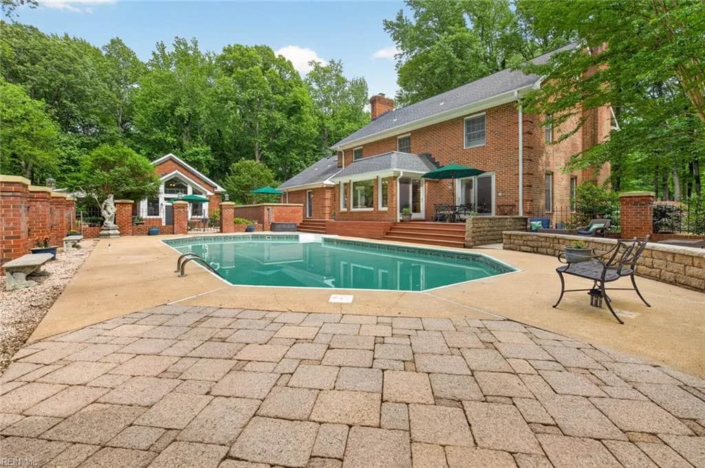 516 Peaceful RD, CHESAPEAKE VA 23322 - Photo 5