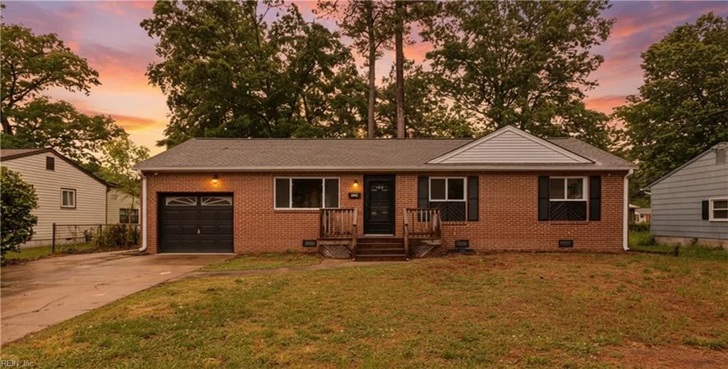 129 Saint Stephens DR, NEWPORTNEWS VA 23602 - Photo 2