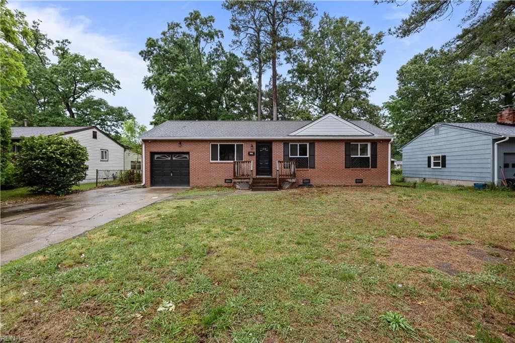 129 Saint Stephens DR, NEWPORTNEWS VA 23602 - Photo 4