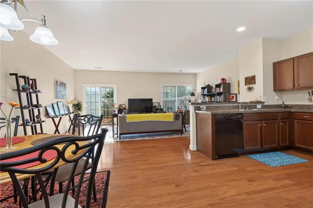 415 Lewis Burwell PL, WILLIAMSBURG VA 23185 - Photo 5