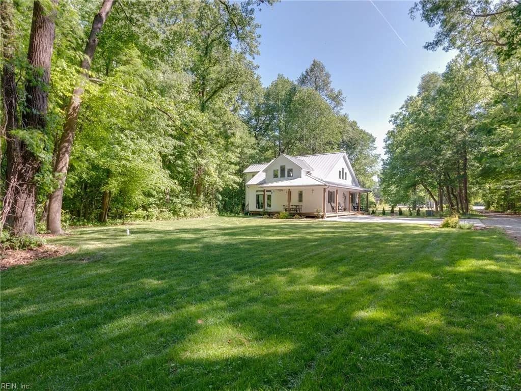 3017 Hampton HWY #B, YORKTOWN VA 23693 - Photo 5