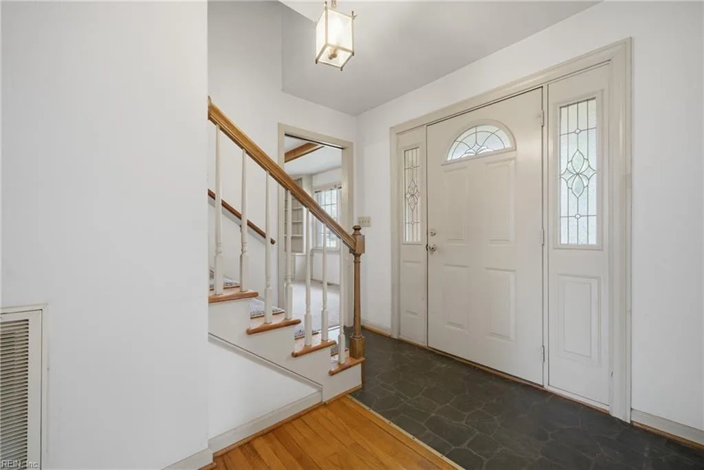 957 Edwin DR, VIRGINIABEACH VA 23464 - Photo 3