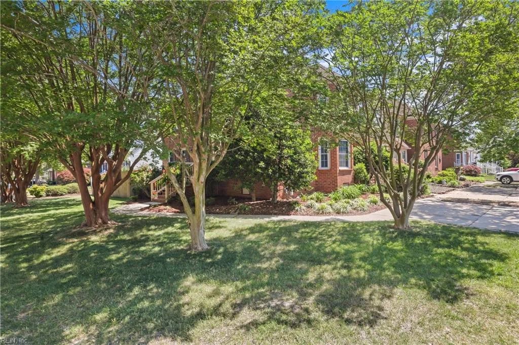 1201 Plantation Lakes CIR, CHESAPEAKE VA 23320 - Photo 4