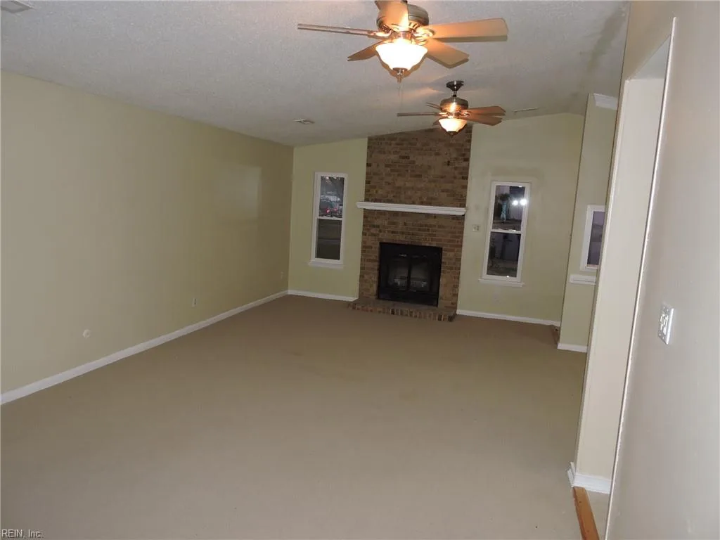5668 Myers CT, VIRGINIABEACH VA 23464 - Photo 4