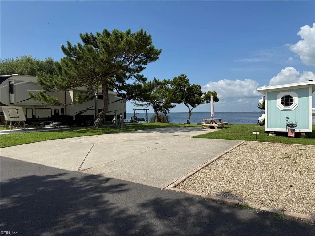 3665 Sandpiper RD #8, VIRGINIABEACH VA 23456 - Photo 5