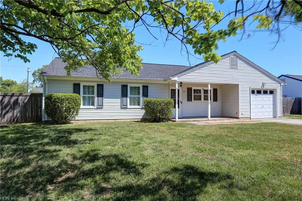 705 Whisperwood DR, Newport News — 3 bed Residential, 1,323 sqft