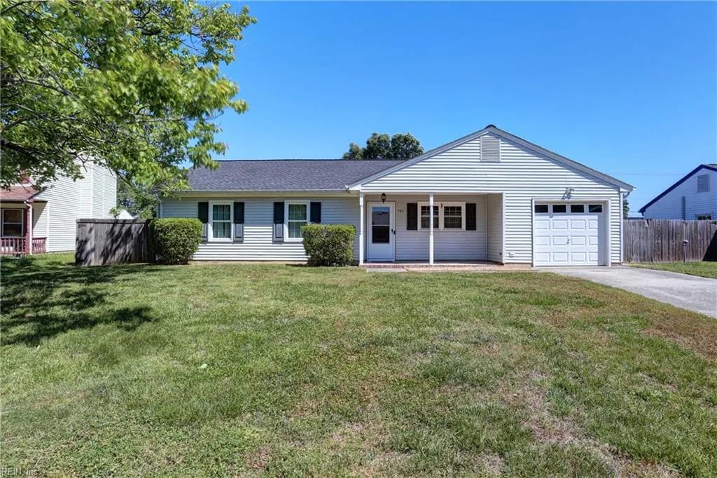 705 Whisperwood DR, NEWPORTNEWS VA 23602 - Photo 4
