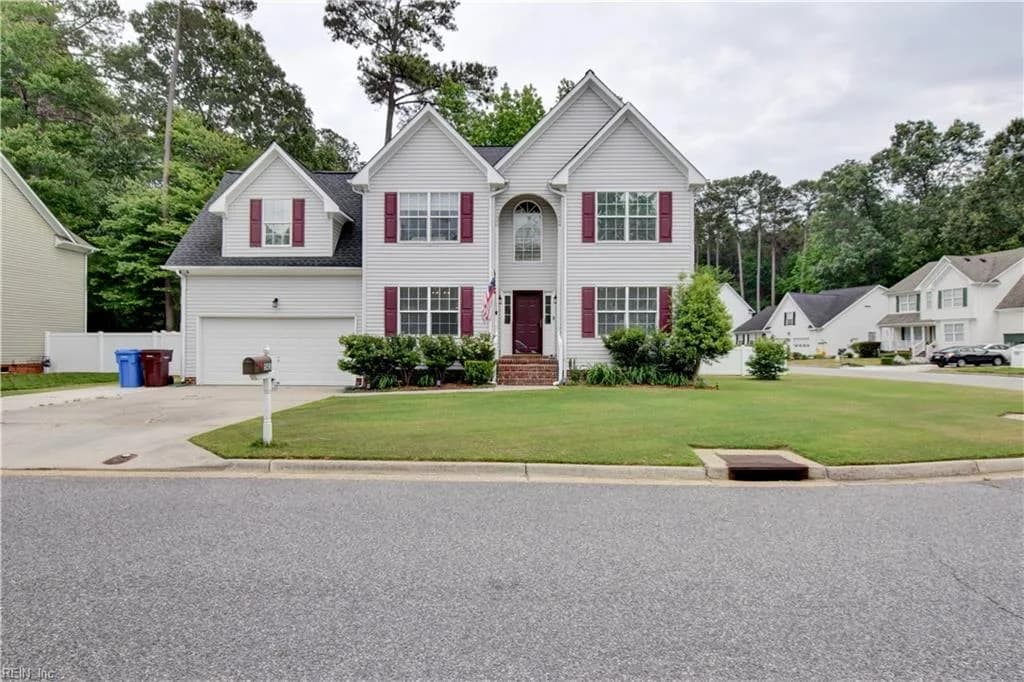 541 Lake Crest DR, CHESAPEAKE VA 23323 - Photo 2