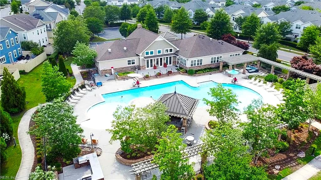 4128 Ardent CIR, Virginia Beach — 4 bed Residential, 2,610 sqft