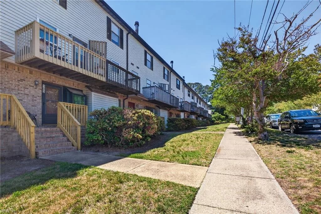 225 A View AVE #109, NORFOLK VA 23503 - Photo 4