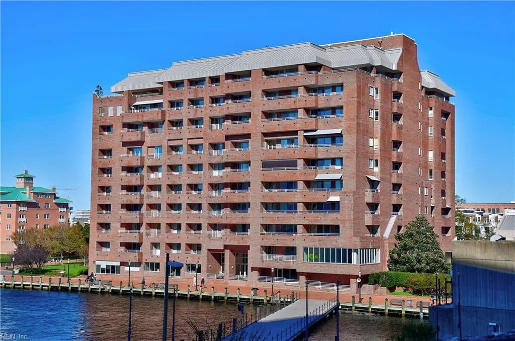 215 Brooke AVE #411, NORFOLK VA 23510 - Main photo