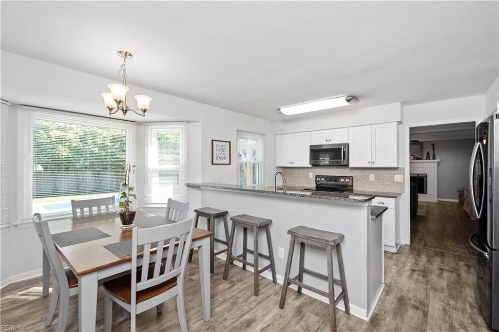 1516 Holmes CT, VIRGINIABEACH VA 23456 - Photo 5