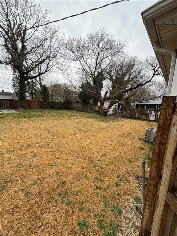 8215 Mercer DR, NORFOLK VA 23505 - Photo 4