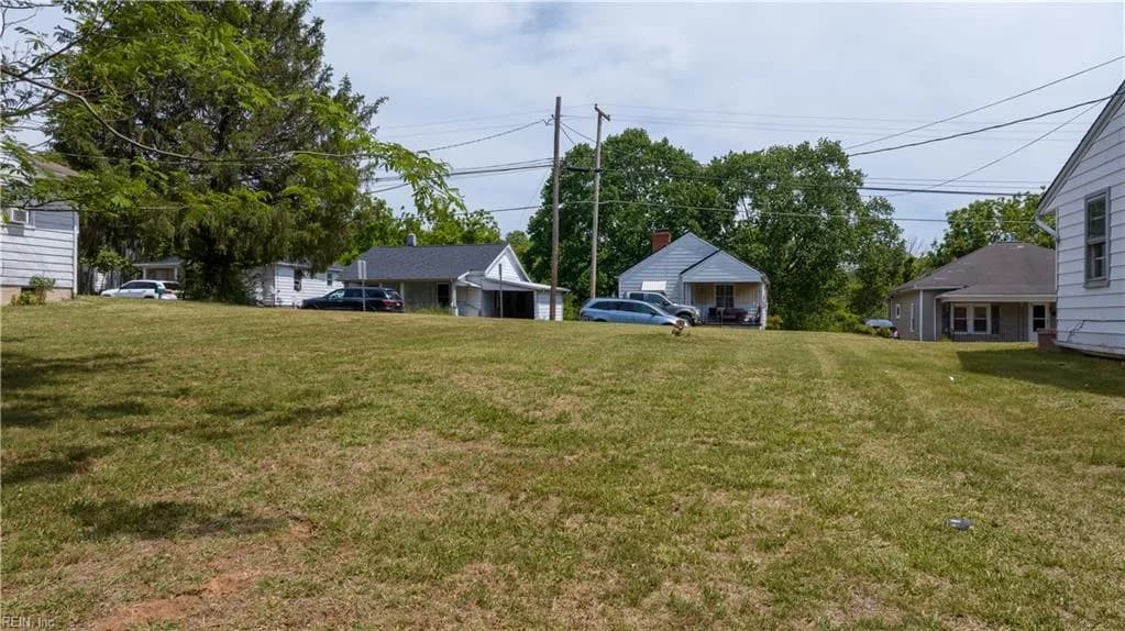 1016 Askin ST, MARTINSVILLE VA 24112 - Main photo