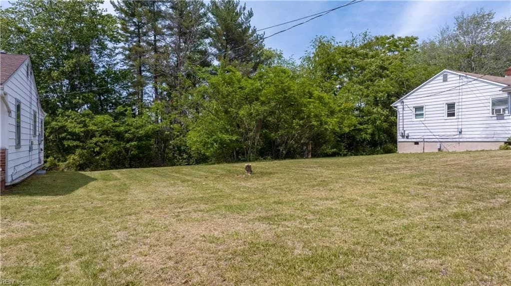 1016 Askin ST, MARTINSVILLE VA 24112 - Photo 3