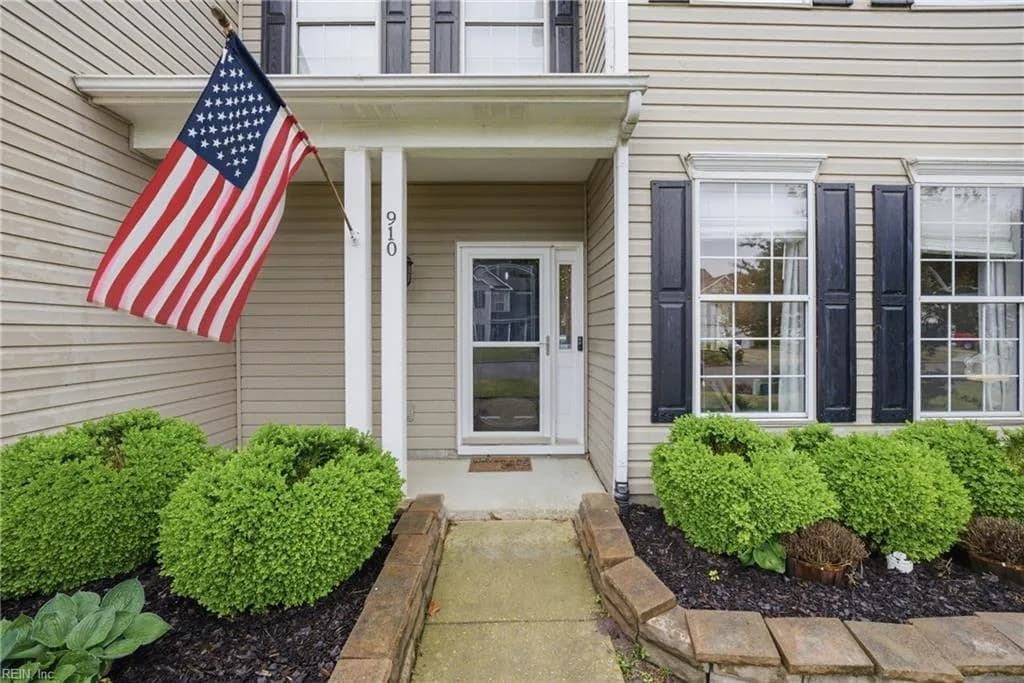 910 Hanson DR, NEWPORTNEWS VA 23602 - Photo 5