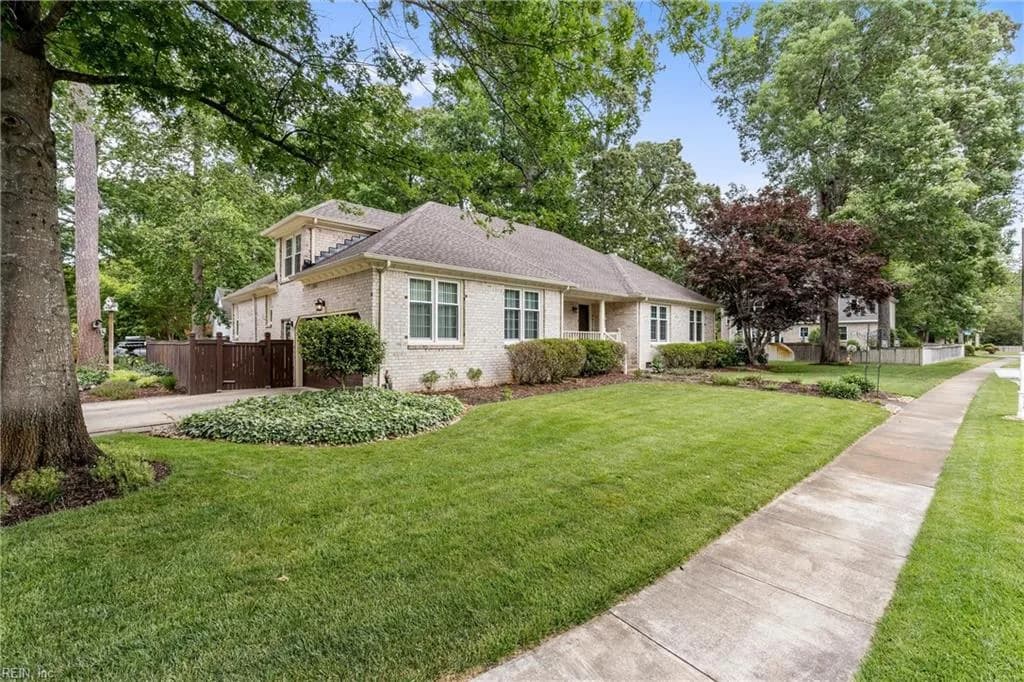 230 Marina RCH, CHESAPEAKE VA 23320 - Photo 3