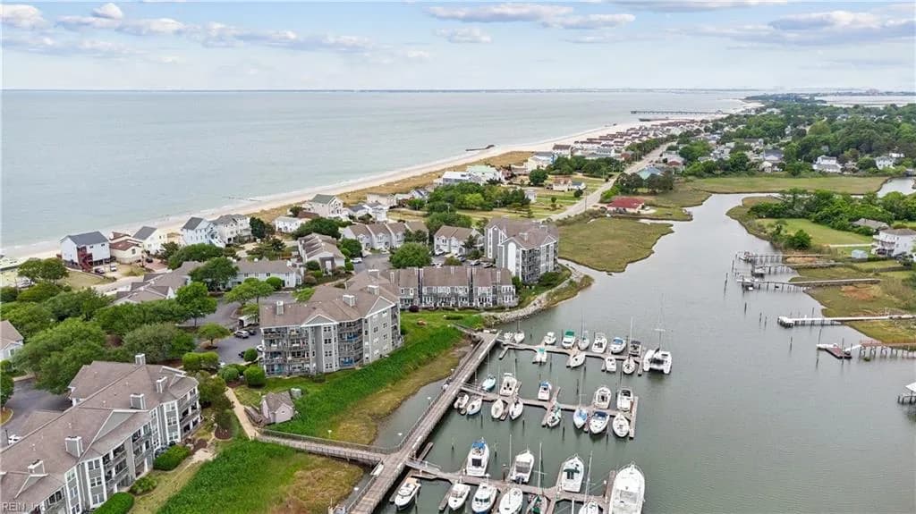 1024 Porte Harbour ARCH #302, HAMPTON VA 23664 - Photo 4
