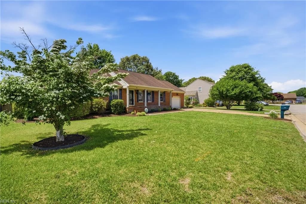 711 Waterstock CT, CHESAPEAKE VA 23322 - Photo 3