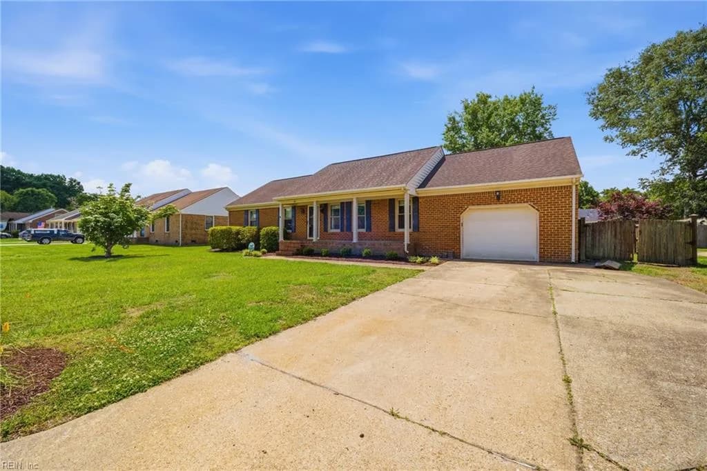 711 Waterstock CT, CHESAPEAKE VA 23322 - Photo 5