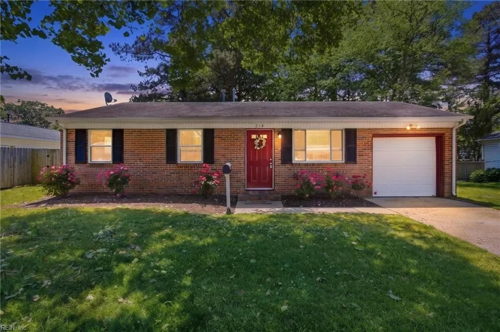 214 Belray DR, NEWPORTNEWS VA 23601 - Main photo