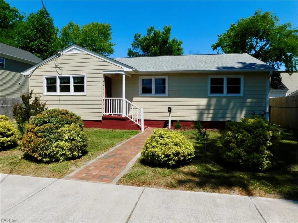 810 W 34th ST, NORFOLK VA 23508 - Photo 3