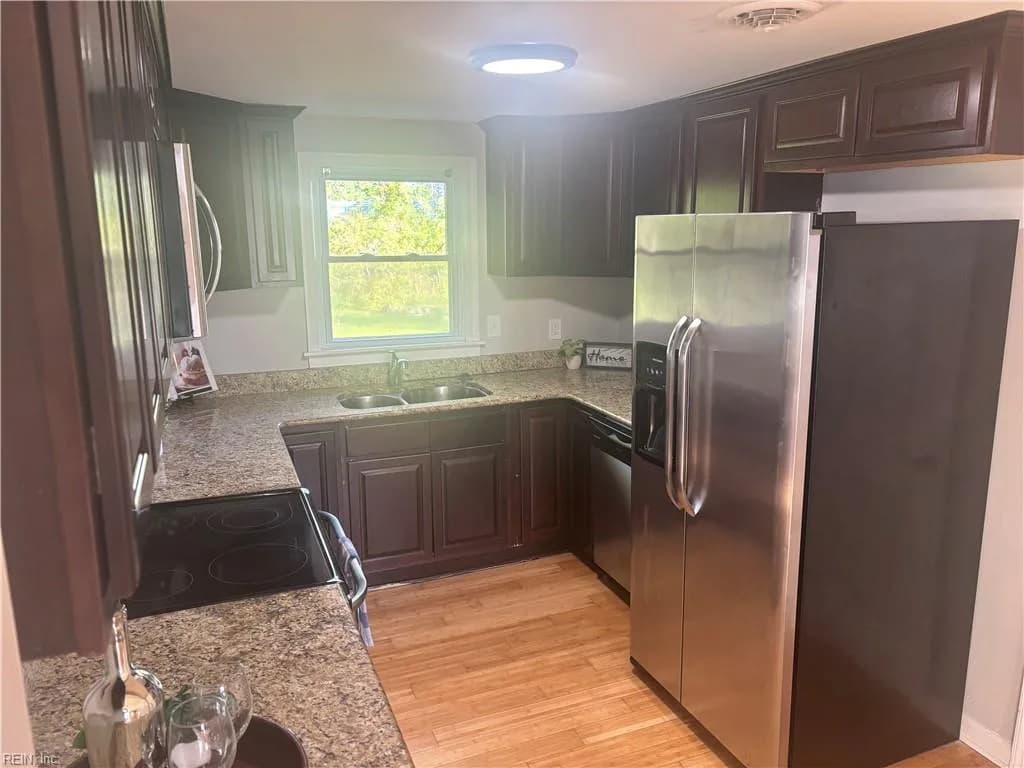 287 Toy AVE, VIRGINIABEACH VA 23462 - Photo 4