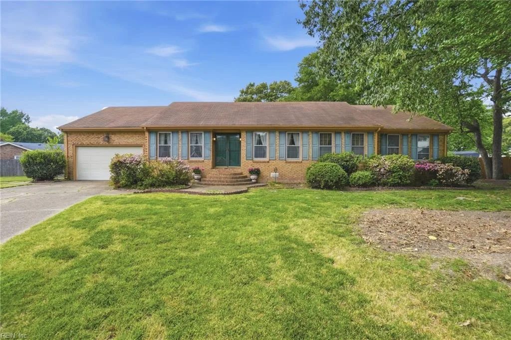 4852 Graystone CT, Virginia Beach — 4 bed Residential, 2,289 sqft