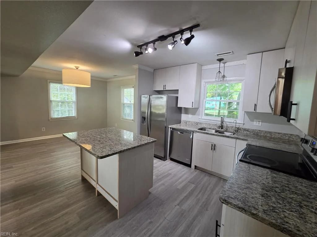 274 Exeter RD, NEWPORTNEWS VA 23602 - Photo 4