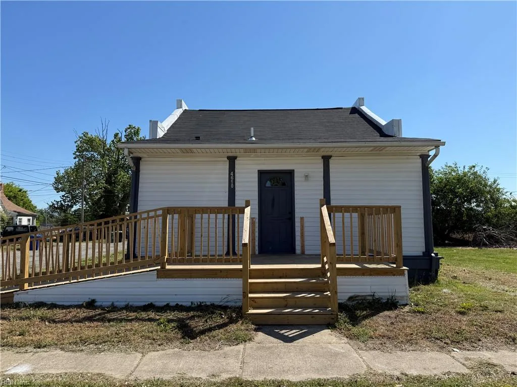 4610 Warwick BLVD, NEWPORTNEWS VA 23607