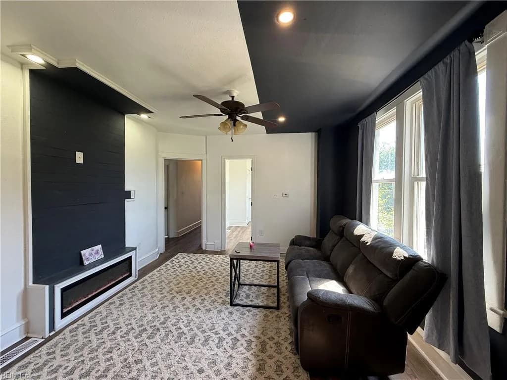 4610 Warwick BLVD, NEWPORTNEWS VA 23607 - Photo 4
