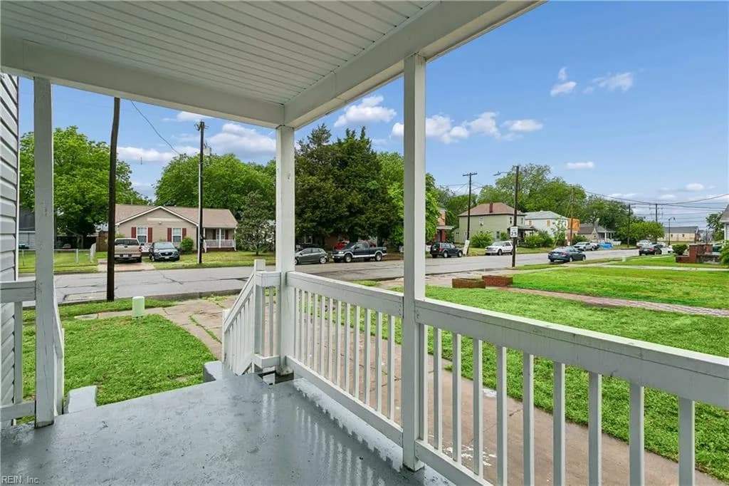 924 Ivy AVE, NEWPORTNEWS VA 23607 - Photo 3