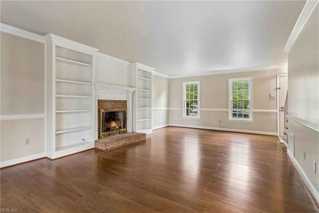 2107 Village Green PW, NEWPORTNEWS VA 23602 - Photo 4