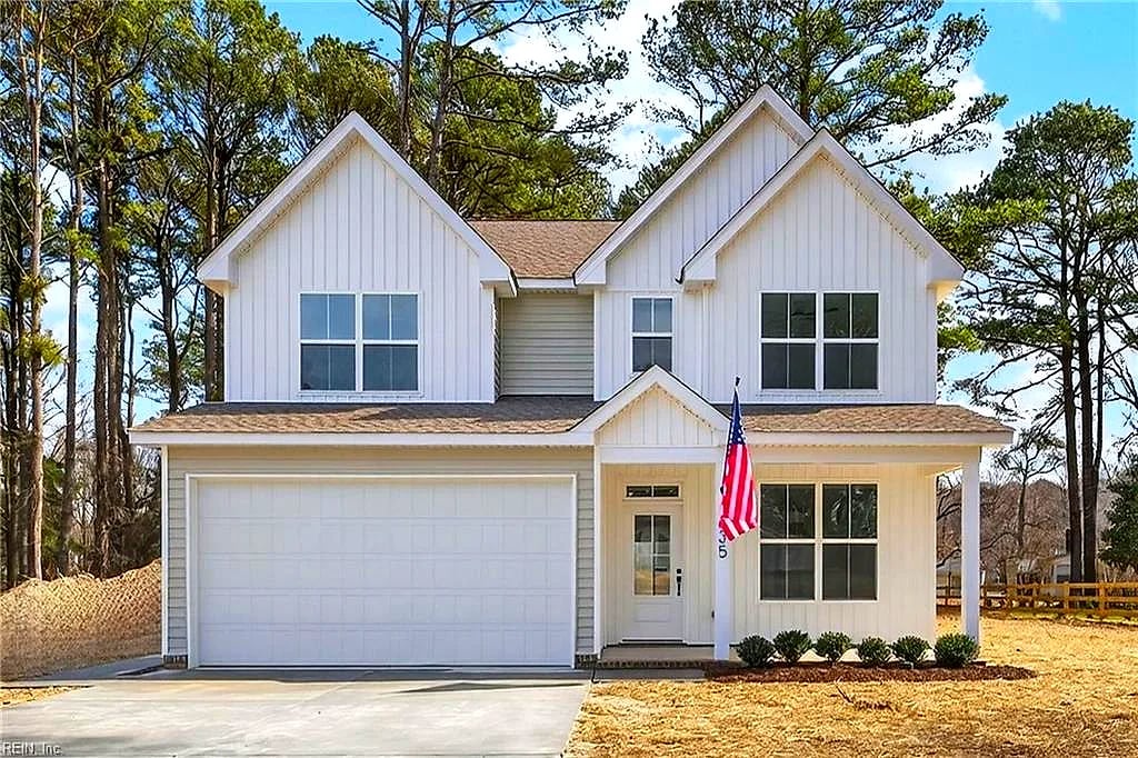1635 Colonial AVE, Smithfield — 4 bed Residential, 2,550 sqft