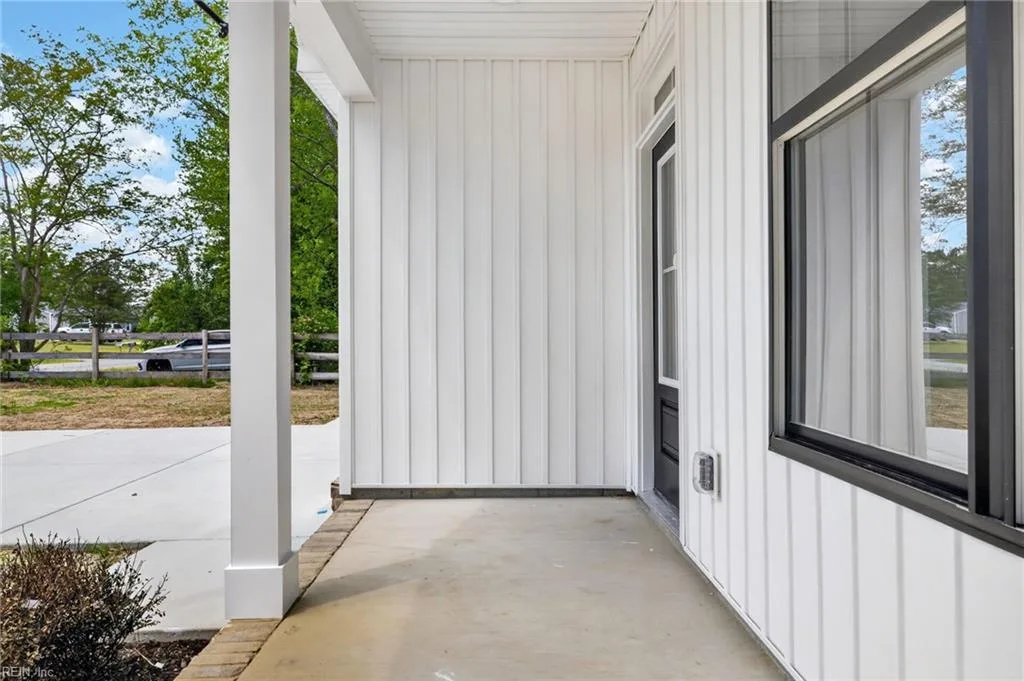 1631 Colonial AVE, SMITHFIELD VA 23430 - Photo 5