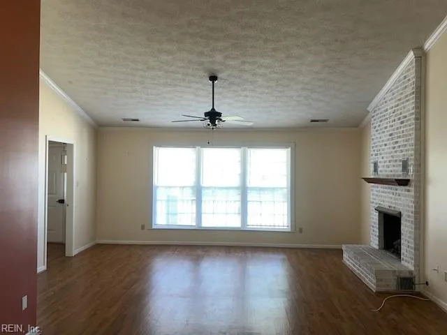 111 Faulkner RD, YORKTOWN VA 23692 - Photo 5