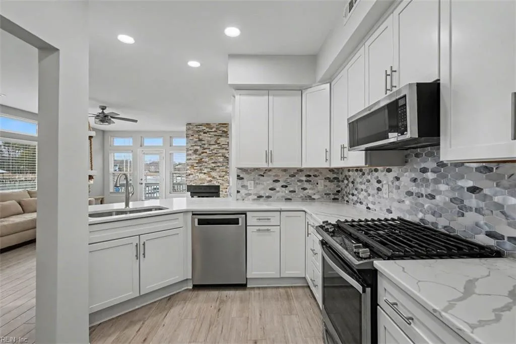 1040 Porte Harbour Arch NONE, HAMPTON VA 23664 - Photo 4
