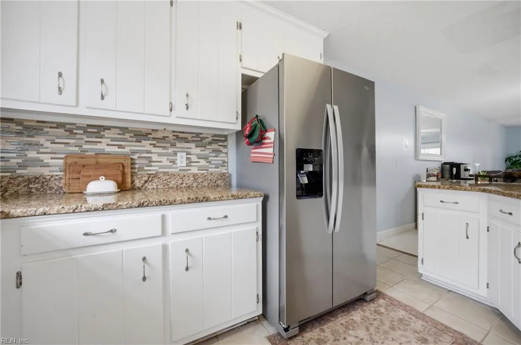 8003 Sunset DR #1E, HAYES VA 23072 - Photo 4