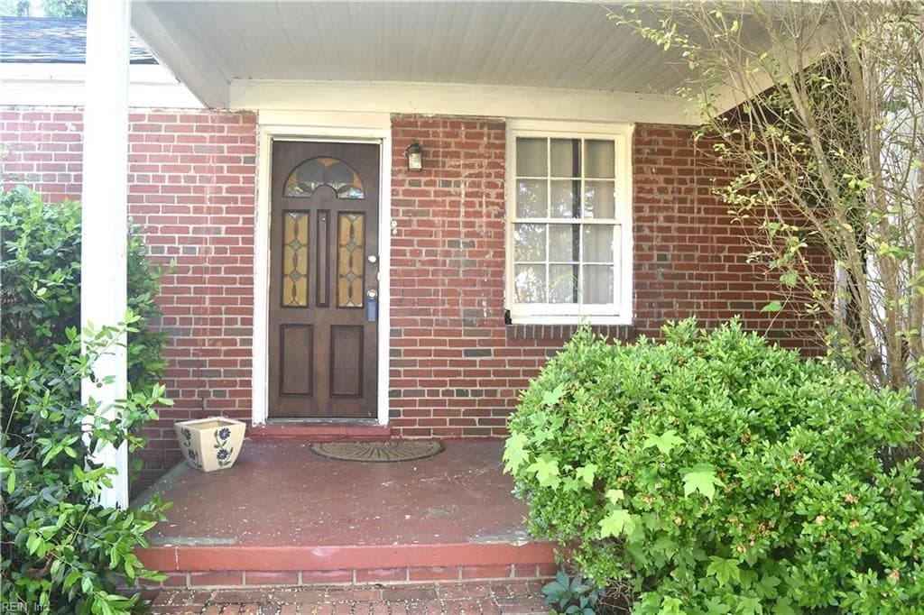 436 Seminole RD, HAMPTON VA 23661 - Photo 3