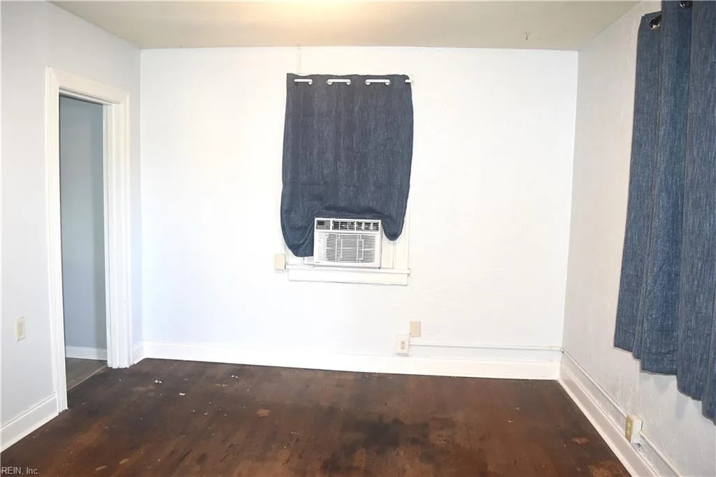 436 Seminole RD, HAMPTON VA 23661 - Photo 4