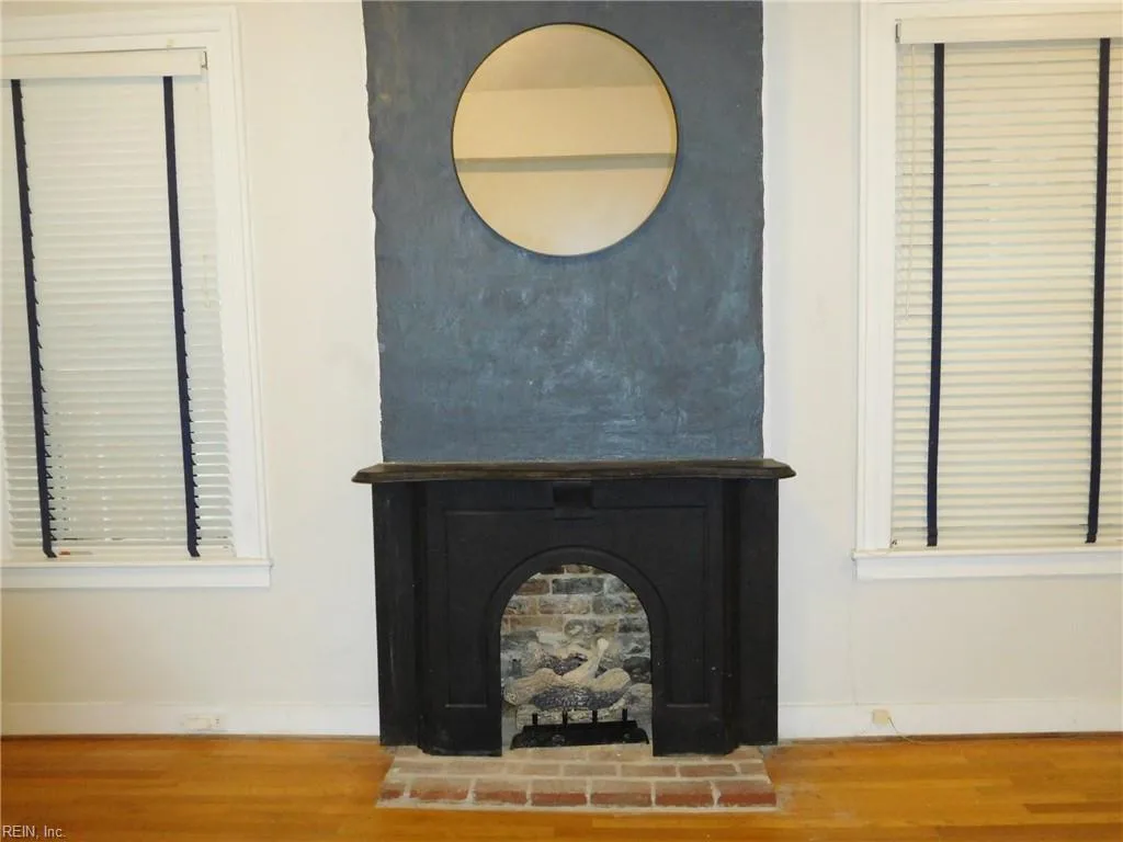 403 Court ST, PORTSMOUTH VA 23704 - Photo 4